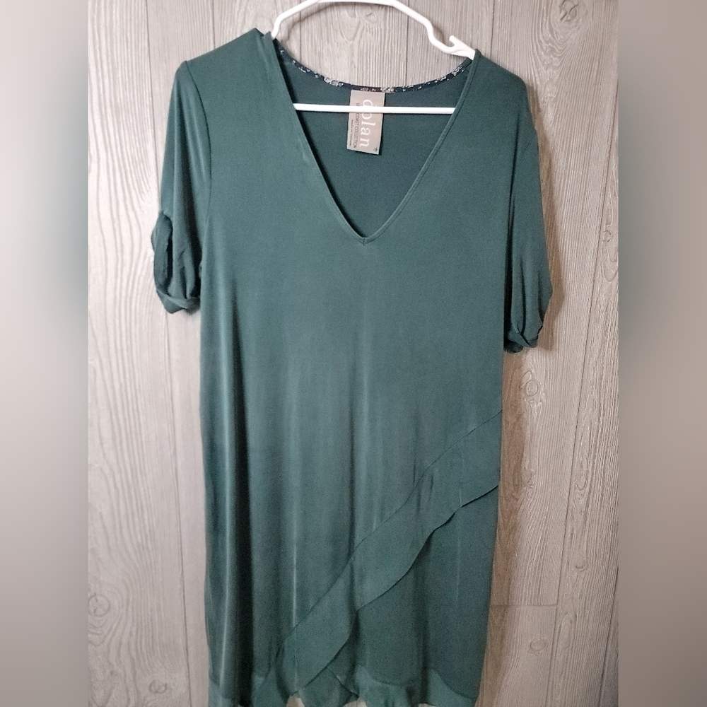 Dolan Deep Green V-Neck Top